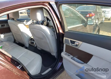 2013 Jaguar Xf V6 Sc z USA, uszkodzony, nr VIN SAJWJ0EF8D8S76701